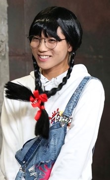 (^-^)